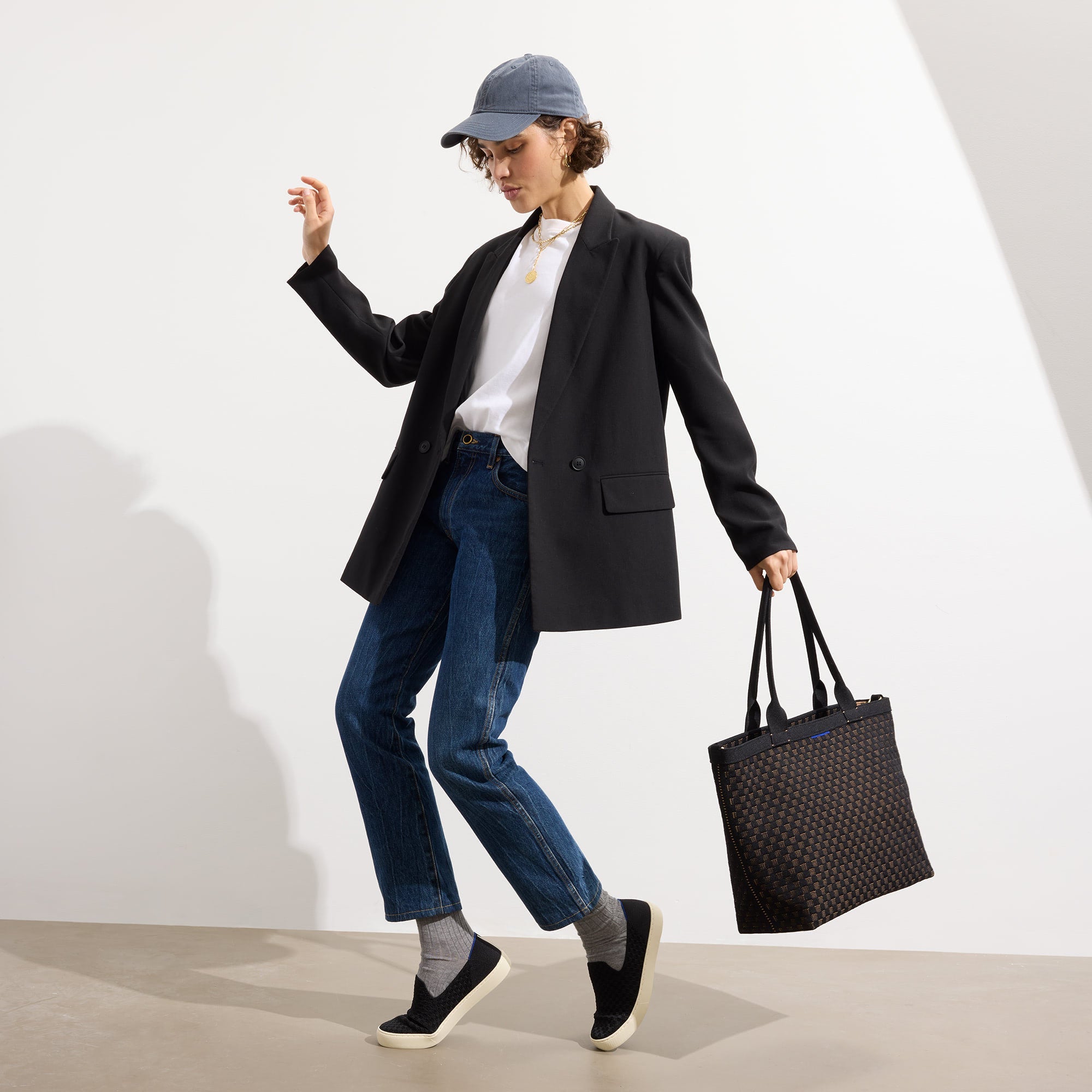 The Lightweight Zip Tote - Night Song - Image 4